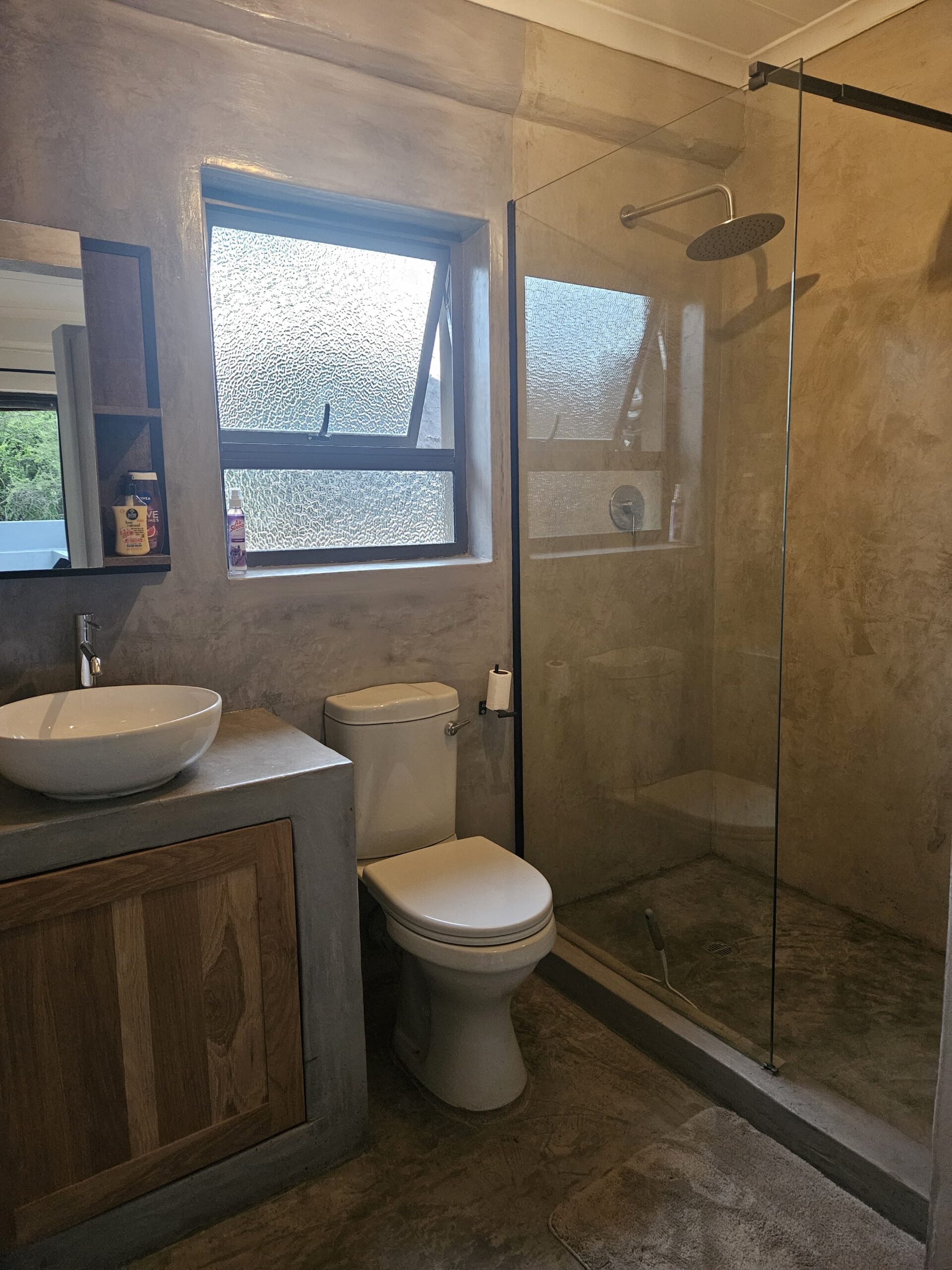 f0e2bac2-0e07-4f64-b0b5-2313922b0b4e